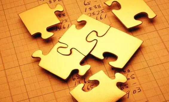 “QDII年内表现抢眼 基金经理：新兴市场将走出独立行情”